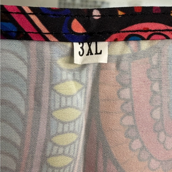 Colorful Patterned Women's Top - Picture 5 of 6